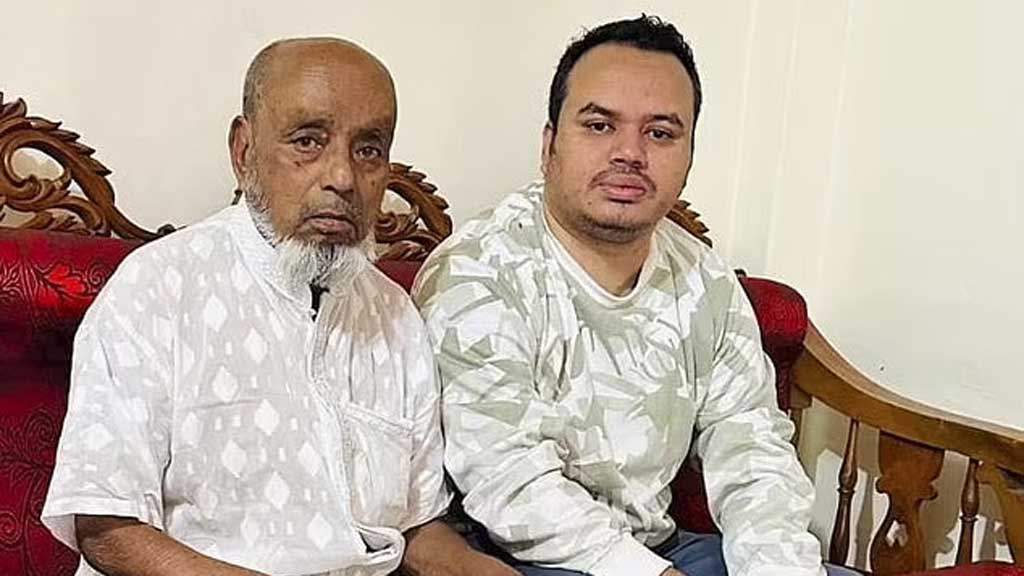 বিশ্বযুদ্ধের স্মৃতিসৌধে বাবার নাম ‘চান না’ সিলেটের আতাউর