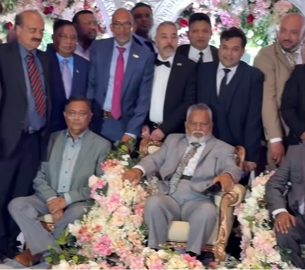 লন্ডনে বিয়ের অনুষ্ঠানে আ.লীগের সাকেক চার মন্ত্রী-প্রতিমন্ত্রী