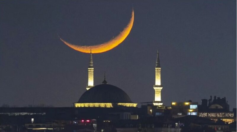 বাংলাদেশে কোরবানির ঈদ ৭ জুন, টানা ১০ দিনের ছুটি