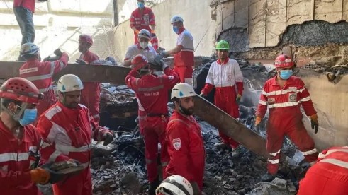 ইসরায়েলি হামলায় ইরানে নিহতের সংখ্যা ৪৫০ ছাড়িয়েছে