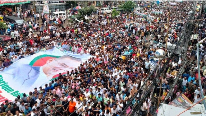 ‘জামায়াত-শিবির রাজাকার, এই মুহূর্তে বাংলা ছাড়’ : বিএনপির মিছিল থেকে যে সব স্লোগান দেওয়া হলো