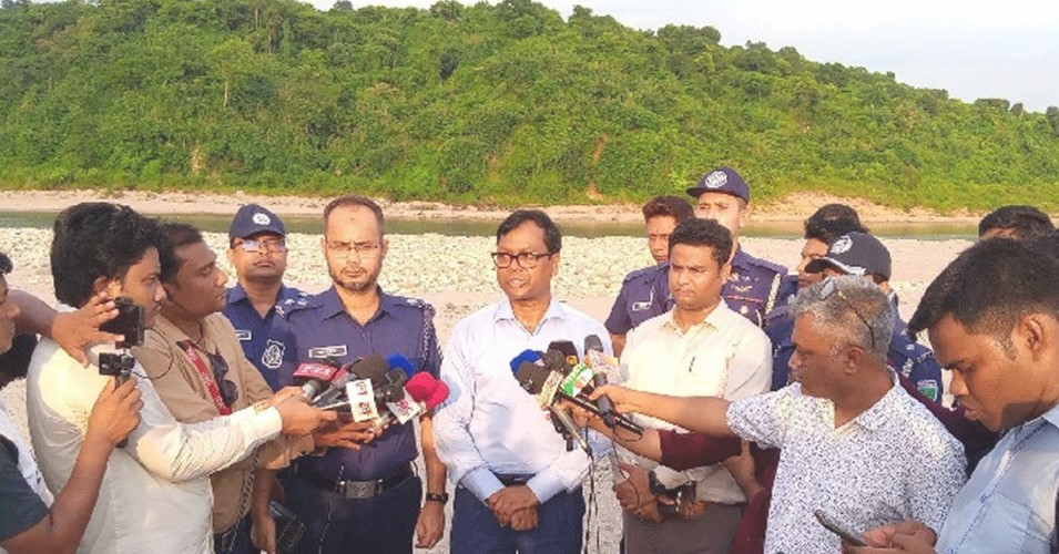 সিলেটে অবৈধ বালু-পাথর উত্তোলন ও পরিবহনে নিষেধাজ্ঞা