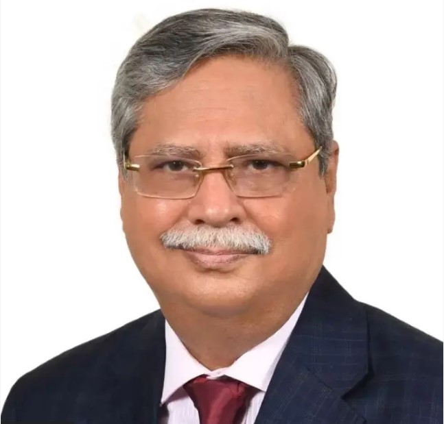 প্রেসিডেন্ট শাহাবুদ্দিনের ছবি নামিয়ে ফেলার নির্দেশ