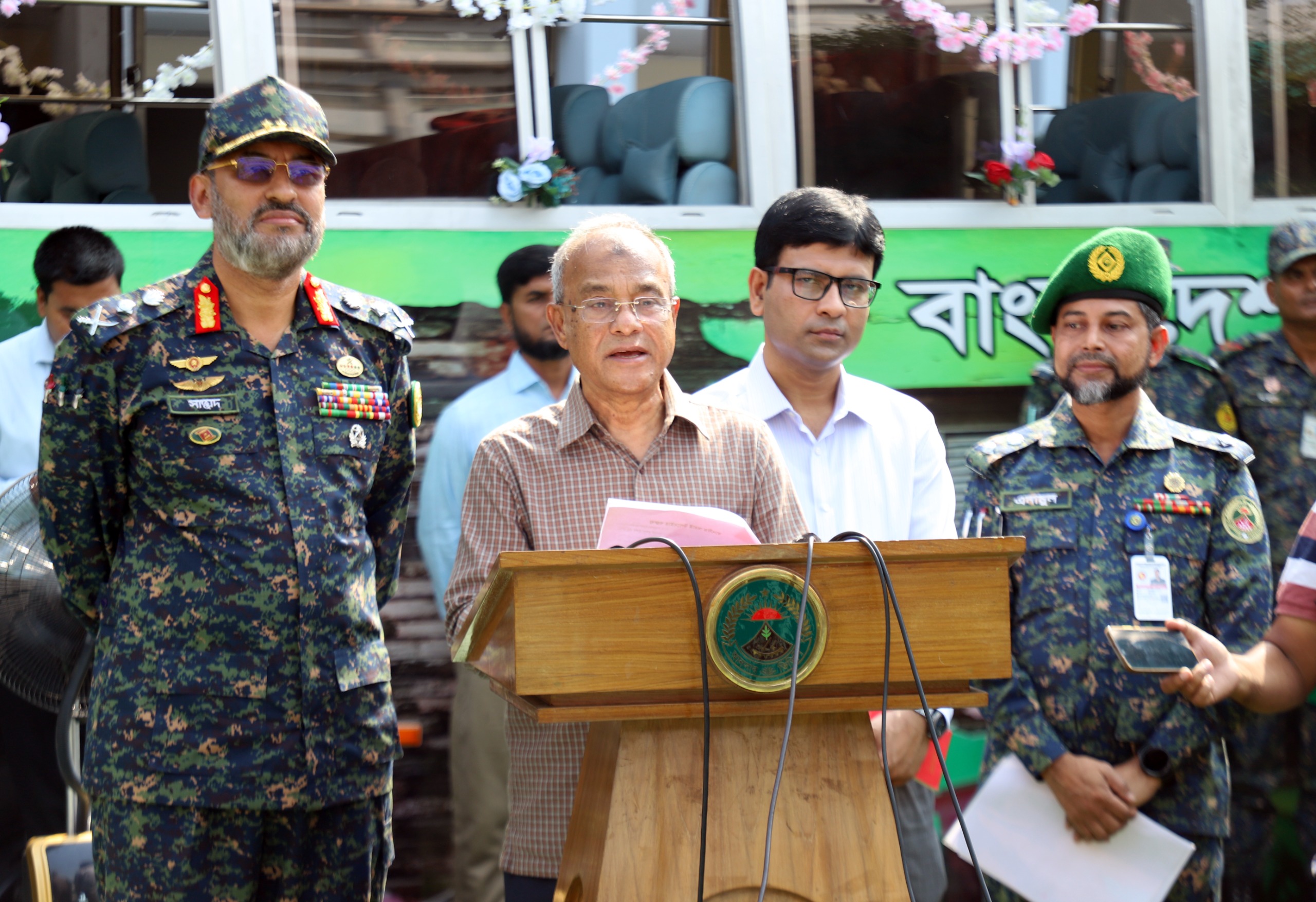 এবার প্রিজাইডিং কর্মকর্তার নিরাপত্তায় থাকবে সশস্ত্র আনসার