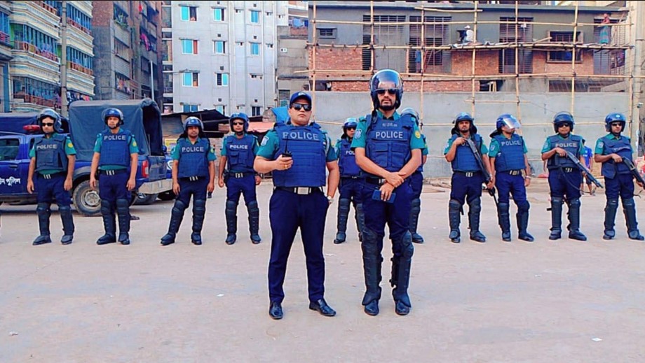 ঢাকায় পুলিশের বাড়তি উপস্থিতি, ব্যাপক সতর্কতা-তল্লাশি