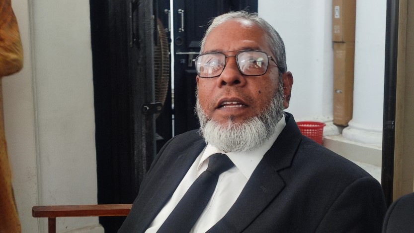 ‘আপনি বেশি কথা বলেন, আদালত বিব্রত হয়’: আসামির পক্ষে রাষ্ট্রনিযুক্ত আইনজীবীকে ট্রাইব্যুনাল