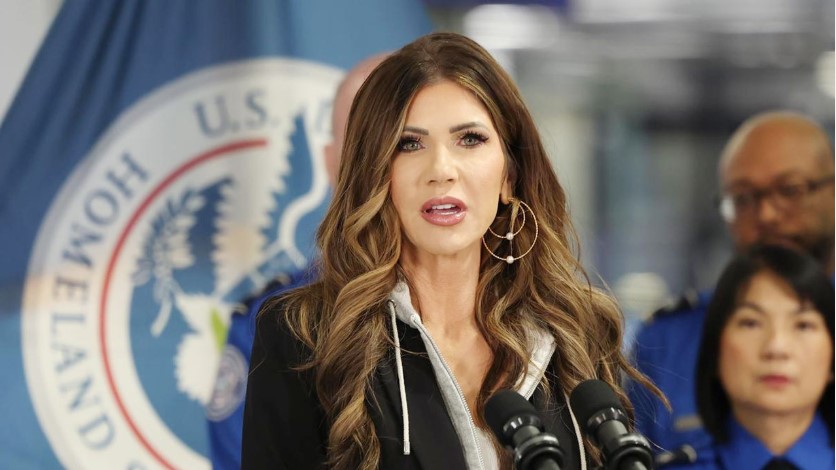 যুক্তরাষ্ট্রে প্রবেশে আরও ৩০ দেশের নাগরিকের ওপর নিষেধাজ্ঞা