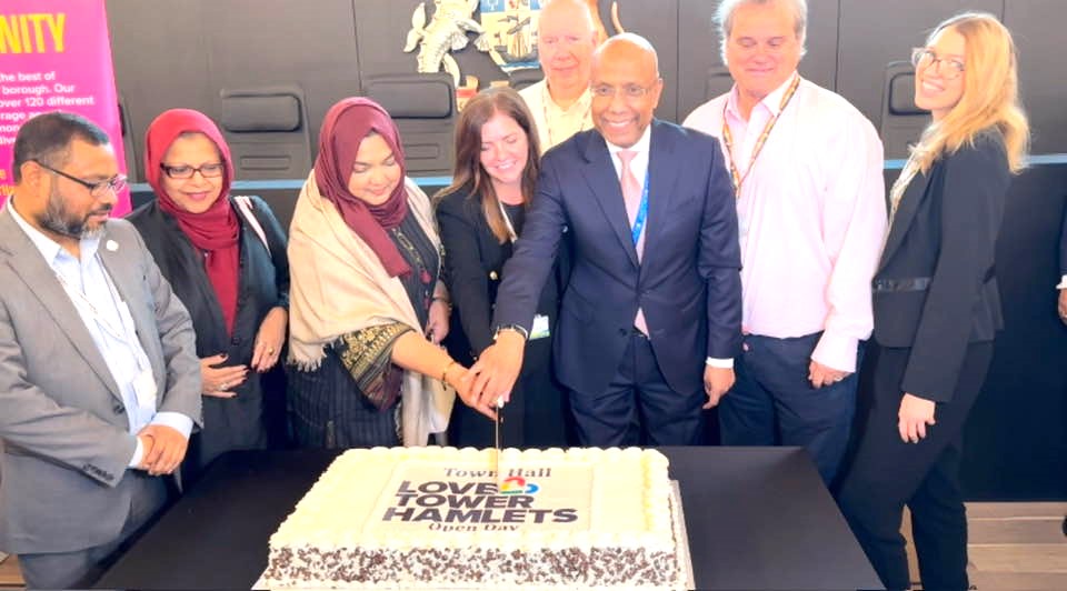 ঐতিহাসিক টাউন হল উদ্বোধনে উৎসবের আমেজ