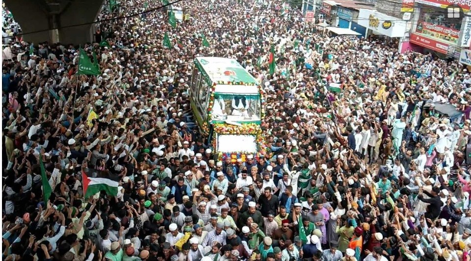 চট্টগ্রামে জশনে জুলুসে পদদলিত হয়ে ২ জনের মৃত্যু