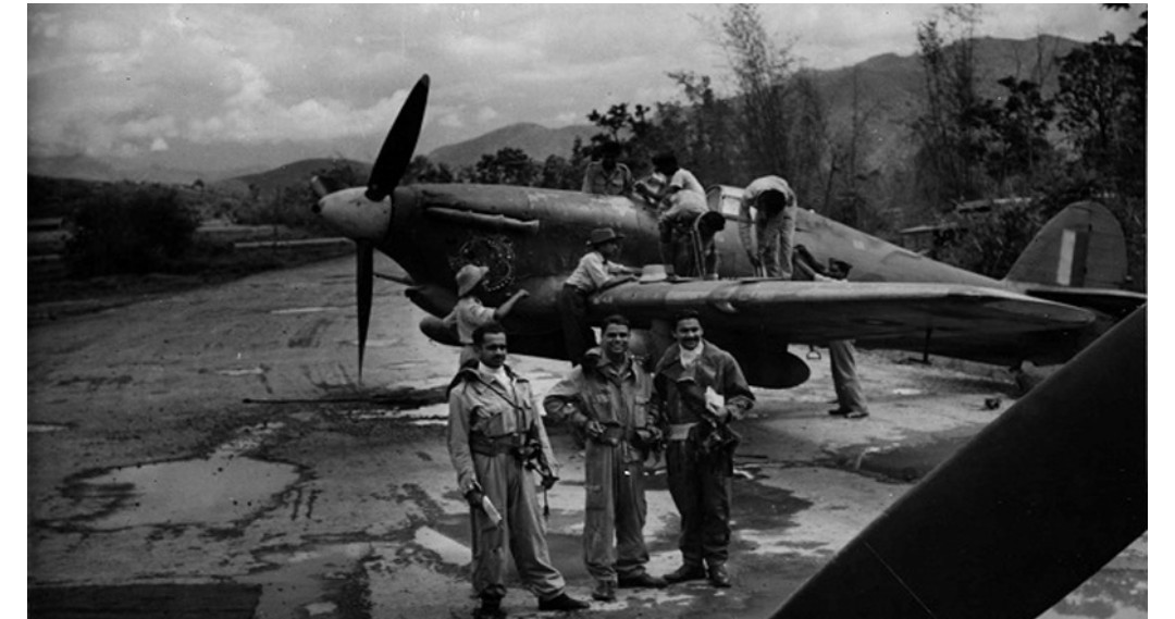 বাংলাদেশের তিন দিকে পাঁচ বিমানঘাঁটি চালু করছে ভারত