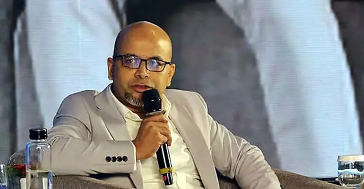 দেশ ছাড়লেন প্রধান উপদেষ্টার বিশেষ সহকারী ফয়েজ আহমদ তৈয়্যব